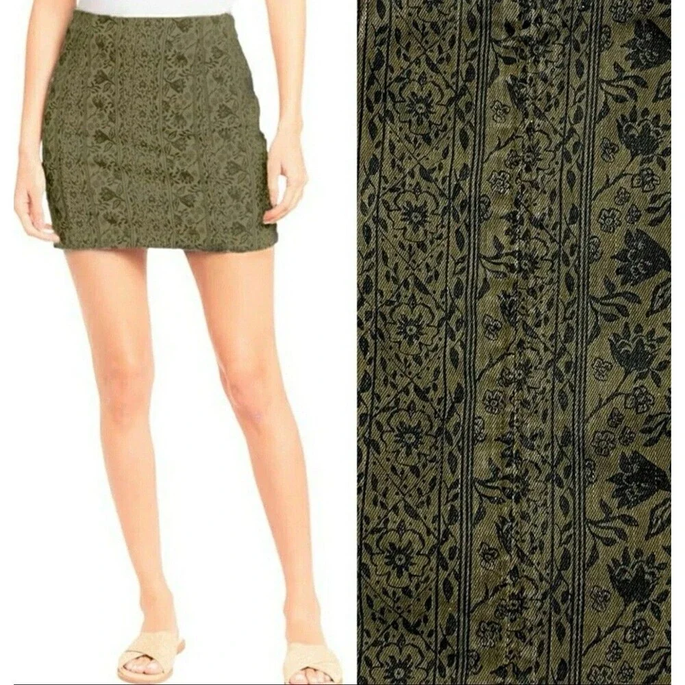 Free People Mini Skirt Size‎ 10 Modern Femme Floral Print Denim Green